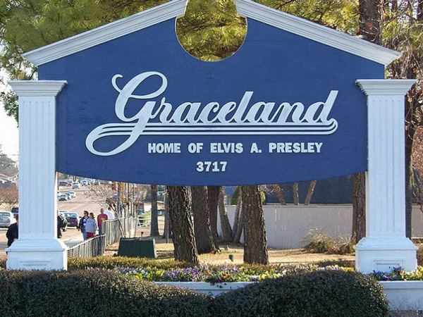 bus trip from nashville to graceland